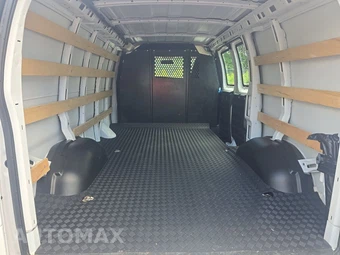 2025 GMC Savana 2500 Cargo Van 1WT 135.0" WB - miniatura 16