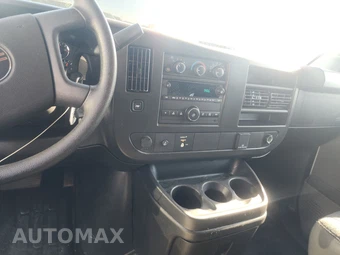 2025 GMC Savana 2500 Cargo Van 1WT 135.0" WB - miniatura 11