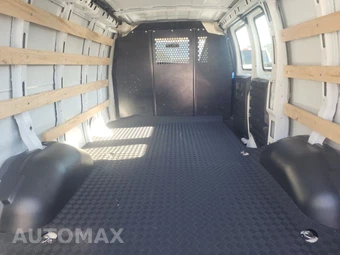 2025 GMC Savana 2500 Cargo Van 1WT 135.0" WB - miniatura 17