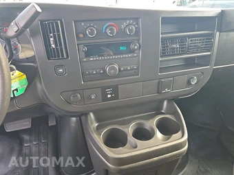 2025 GMC Savana 2500 Cargo Van 1WT 135.0" WB - miniatura 11