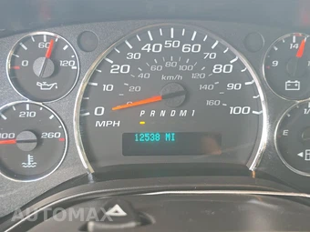 2025 GMC Savana 2500 Cargo Van 1WT 135.0" WB - miniatura 12