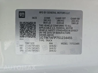 2025 GMC Savana 2500 Cargo Van 1WT 135.0" WB - miniatura 14