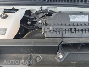 2025 GMC Savana 2500 Cargo Van 1WT 135.0" WB - miniatura 15