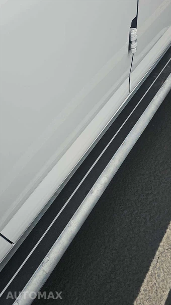 2025 GMC Savana 2500 Cargo Van 1WT 135.0" WB - miniatura 24