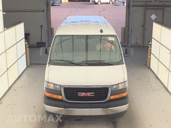 2025 GMC Savana 2500 Cargo Van 1WT 135.0" WB - miniatura 2