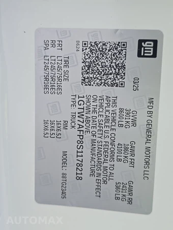 2025 GMC Savana 2500 Cargo Van 1WT 135.0" WB - miniatura 14