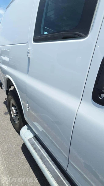 2025 GMC Savana 2500 Cargo Van 1WT 135.0" WB - miniatura 20