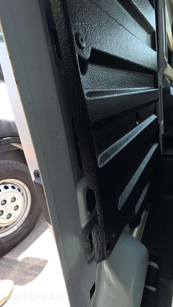 2025 GMC Savana 2500 Cargo Van 1WT 135.0" WB - miniatura 22