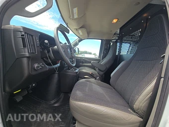 2025 GMC Savana 2500 Cargo Van 1WT 135.0" WB - miniatura 7