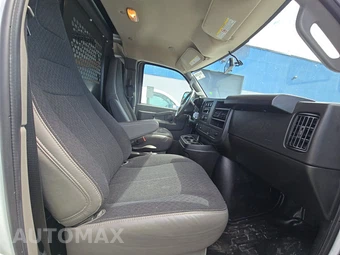 2025 GMC Savana 2500 Cargo Van 1WT 135.0" WB - miniatura 8
