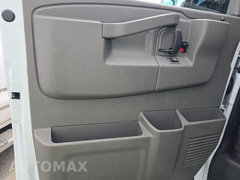 2025 GMC Savana 2500 Cargo Van 1WT 135.0" WB - miniatura 9