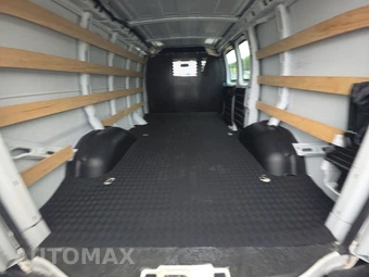 2025 GMC Savana 2500 Cargo Van 1WT 135.0" WB - miniatura 15
