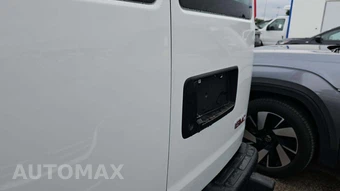 2025 GMC Savana 2500 Cargo Van 1WT 135.0" WB - miniatura 25