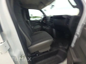 2025 GMC Savana 2500 Cargo Van 1WT 135.0" WB - miniatura 8