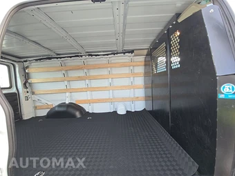 2025 GMC Savana 2500 Cargo Van 1WT 135.0" WB - miniatura 13