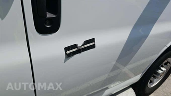 2025 GMC Savana 2500 Cargo Van 1WT 135.0" WB - miniatura 19