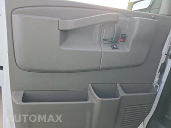2025 GMC Savana 2500 Cargo Van 1WT 135.0" WB - miniatura 9