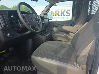 2025 GMC Savana 2500 Cargo Van 1WT 135.0" WB - miniatura 13