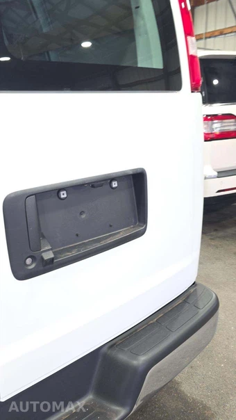 2025 GMC Savana 2500 Cargo Van 1WT 135.0" WB - miniatura 22
