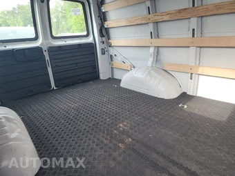 2025 GMC Savana 2500 Cargo Van 1WT 135.0" WB - miniatura 14