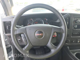 2025 GMC Savana 2500 Cargo Van 1WT 135.0" WB - miniatura 10