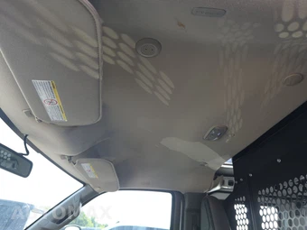2025 GMC Savana 2500 Cargo Van 1WT 135.0" WB - miniatura 18