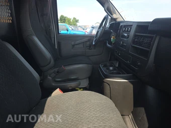 2025 GMC Savana 2500 Cargo Van 1WT 135.0" WB - miniatura 8