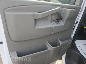 2025 GMC Savana 2500 Cargo Van 1WT 135.0" WB - miniatura 9