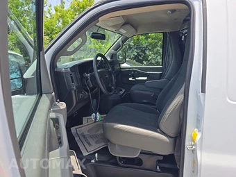 2025 GMC Savana 2500 Cargo Van 1WT 135.0" WB - miniatura 7