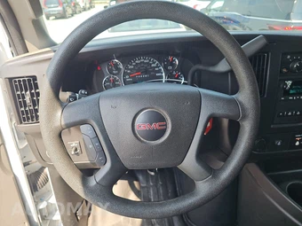 2025 GMC Savana 2500 Cargo Van 1WT 135.0" WB - miniatura 10
