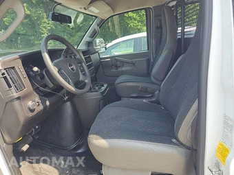 2025 GMC Savana 2500 Cargo Van 1WT 135.0" WB - miniatura 7