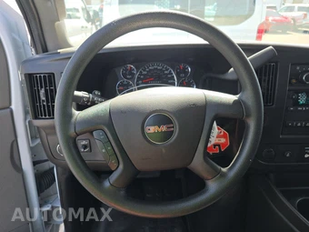 2025 GMC Savana 2500 Cargo Van 1WT 135.0" WB - miniatura 10