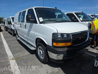 2025 GMC Savana 2500 Cargo Van 1WT 135.0" WB - miniatura 3