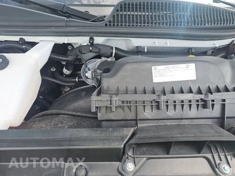 2025 GMC Savana 2500 Cargo Van 1WT 135.0" WB - miniatura 14