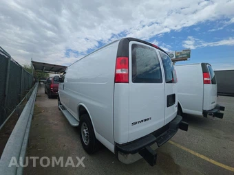 2025 GMC Savana 2500 Cargo Van 1WT 135.0" WB - miniatura 6