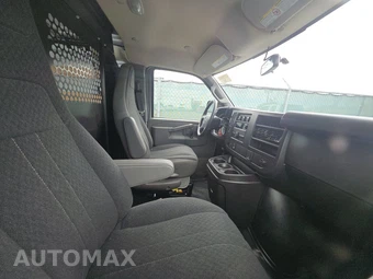 2025 GMC Savana 2500 Cargo Van 1WT 135.0" WB - miniatura 8