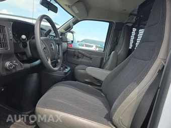 2025 GMC Savana 2500 Cargo Van 1WT 135.0" WB - miniatura 7