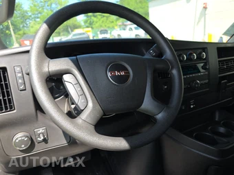 2025 GMC Savana 2500 Cargo Van 1WT 135.0" WB - miniatura 10