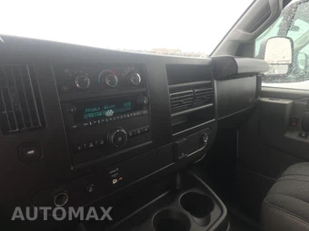 2025 GMC Savana 2500 Cargo Van 1WT 135.0" WB - miniatura 11