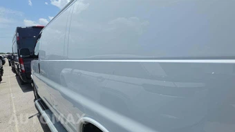 2025 GMC Savana 2500 Cargo Van 1WT 135.0" WB - miniatura 19