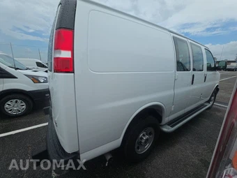 2025 GMC Savana 2500 Cargo Van 1WT 135.0" WB - miniatura 4