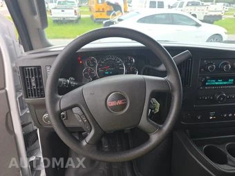 2025 GMC Savana 2500 Cargo Van 1WT 135.0" WB - miniatura 10