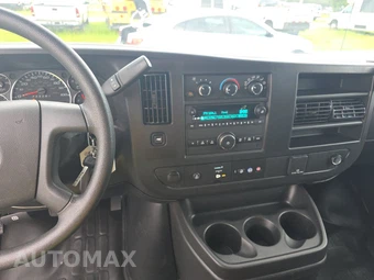 2025 GMC Savana 2500 Cargo Van 1WT 135.0" WB - miniatura 11