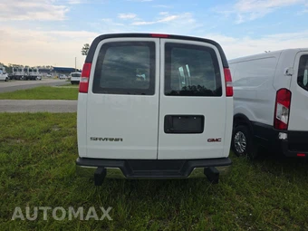 2025 GMC Savana 2500 Cargo Van 1WT 135.0" WB - miniatura 5