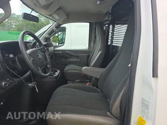 2025 GMC Savana 2500 Cargo Van 1WT 135.0" WB - miniatura 7