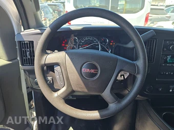 2025 GMC Savana 2500 Cargo Van 1WT 135.0" WB - miniatura 10
