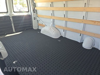 2025 GMC Savana 2500 Cargo Van 1WT 135.0" WB - miniatura 13