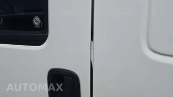 2025 GMC Savana 2500 Cargo Van 1WT 135.0" WB - miniatura 34