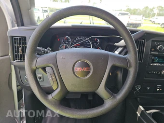 2025 GMC Savana 2500 Cargo Van 1WT 135.0" WB - miniatura 10