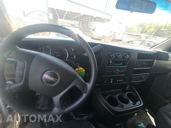 2025 GMC Savana 2500 Cargo Van 1WT 135.0" WB - miniatura 11
